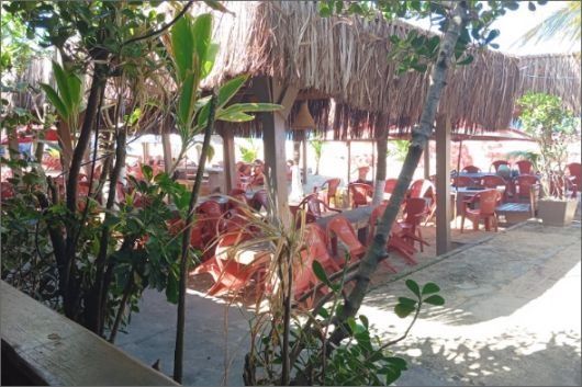 Foto: Barracas de praia na Zona Norte e o Arraial / A Gazeta Bahia