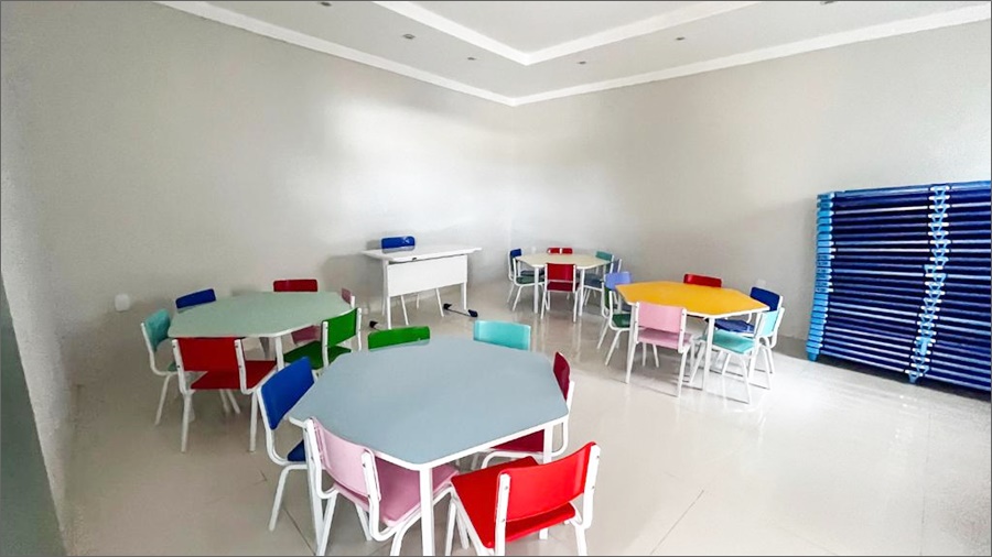 Escolas municipais de Porto Seguro são contempladas com novo mobiliário ...